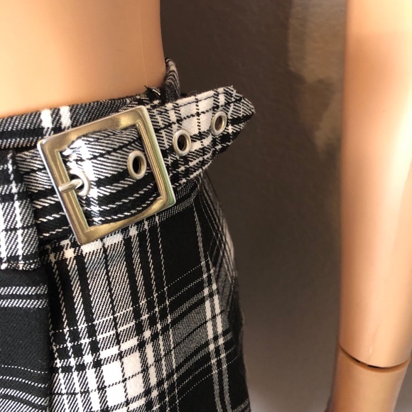 Brandy Melville Adjustable Plaid Wrap Skirt Grunge - Picture 4 of 6